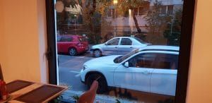 Mahalaua Caramidarilor, restaurant multicuisine la Caramidari, cartierul Tineretului