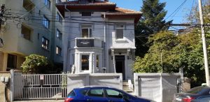 Maison des Crepes Aviatorilor, bistrou de clatite la Piata Charles de Gaulle