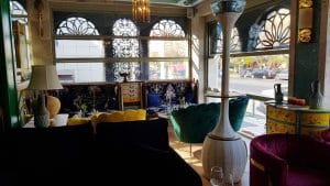Mandaloun, restaurant libanez si international in Nicolae Caranfil