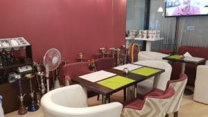 Sky Bistro, mic restaurant in care se fumeaza in zona Mihai Bravu