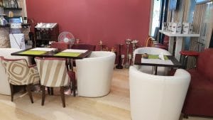 Sky Bistro, mic restaurant in care se fumeaza in zona Mihai Bravu