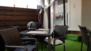 Sky Bistro, mic restaurant in care se fumeaza in zona Mihai Bravu