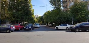 Strada Foisorului cu restaurantele indian Kumar's Agra Palace si chinezesc Ding Fu