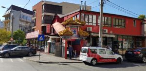 Strada Foisorului cu restaurantele indian Kumar's Agra Palace si chinezesc Ding Fu