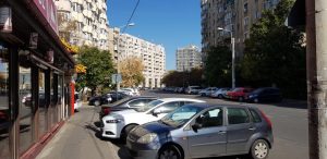 Strada Foisorului cu restaurantele indian Kumar's Agra Palace si chinezesc Ding Fu