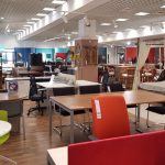 The Library (Mobexpert) - un restaurant child - friendly