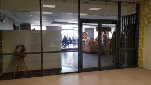 The Library, bistroul cu autoservire al magazinului Mobexpert din Pipera