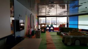 The Library, bistroul cu autoservire al magazinului Mobexpert din Pipera