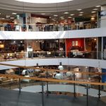 The Library (Mobexpert) - un restaurant child - friendly