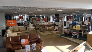 The Library, bistroul cu autoservire al magazinului Mobexpert din Pipera