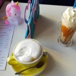 Unicorn, cafeneaua cu copii cu mamici in brate de la Piata Floreasca