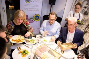 130 de ani de excelenta si recunoastere a Salamului de Sibiu, cina festiva la restaurantul Maize