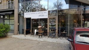 AVIDO, mic bistrou cu bucatarie urbana in Piata Floreasca din Bucuresti