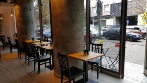 AVIDO, mic bistrou cu bucatarie urbana in Piata Floreasca din Bucuresti
