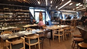 GastroLab, bucatarie ungureasca moderna in complexul Aviatorilor 8