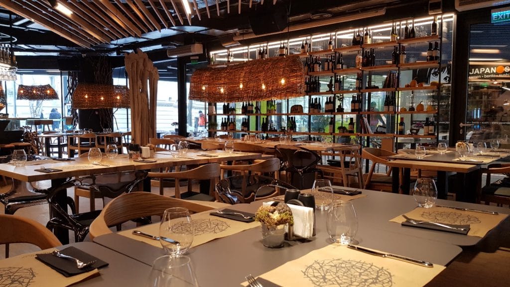 GastroLab, restaurant cu bucatarie ungureasca fina si winebar la Piata Victoriei