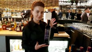 GastroLab, restaurant la Piata Victoriei din Bucuresti, la parterul caldirii de birouri Aviatorilor 8