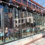 Aici, restaurant pe malul Dambovitei pe Splai langa Biblioteca Nationala