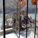 Aici, restaurant pe malul Dambovitei pe Splai langa Biblioteca Nationala