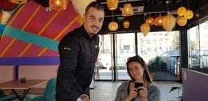 Aici, restaurant pe malul Dambovitei pe Splai langa Biblioteca Nationala