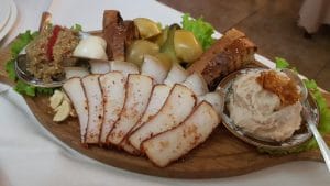 Butoias, restaurant traditional moldovenesc la Chisinau