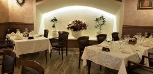 Marul de Aur, restaurant cu bucatarie romaneasca traditionala in Piata Victoriei