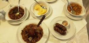 Marul de Aur, restaurant cu bucatarie romaneasca traditionala in Piata Victoriei
