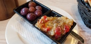 YASOU, restaurant cu bucatarie greceasca in foodcourt Piata Floreasca