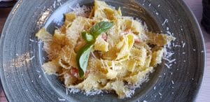 YASOU, restaurant grecesc in Agora Foodcourt Piata Floreasca