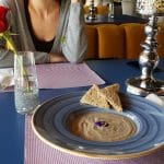 Pranz cu o fata frumoasa la JO Lounge Bistro pe malul Dambovitei