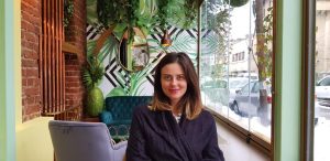 Liuda descoperind un restaurant bucurestean