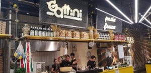 Camioneta, Gattini, MEATic si Japanos la Carnivale Food Market