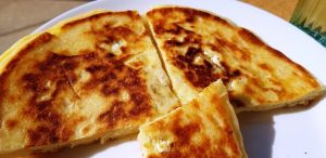 Crocant, mic bistrou si patiserie la Piata Romana din Bucuresti