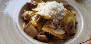 La Piovra pizza & pasta & more, restaurant italian si romanesc