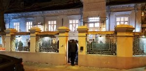 Politica & Delicateturi, restaurantul romanesc al lui Mircea Dinescu la Piata Traian