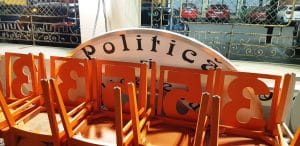 Politica & Delicateturi, restaurantul romanesc al lui Mircea Dinescu la Piata Traian