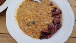 Politica si Delicateturi, un restaurant al lui Mircea Dinescu