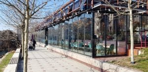 Restaurantele de pe Splaiul Unirii pe malul Dambovitei la Biblioteca Nationala