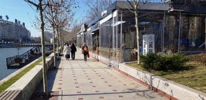 Restaurantele de pe Splaiul Unirii pe malul Dambovitei la Biblioteca Nationala