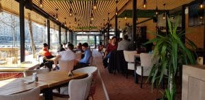 The Clique, restaurant pe malul Dambovitei la Piata Unirii pe Splai