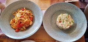 The Clique, restaurant pe malul Dambovitei la Piata Unirii pe Splai