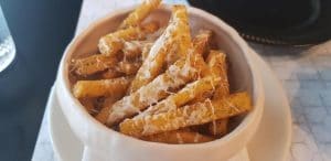 Decadance, restaurant in complexul de business The Landmark