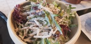 Decadance, restaurant in complexul de business The Landmark