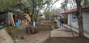 Florin si Victoria si atelierul lor de ceramica de la Gurbanesti