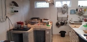 Florin si Victoria si atelierul lor de ceramica de la Gurbanesti