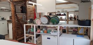 Florin si Victoria si atelierul lor de ceramica de la Gurbanesti