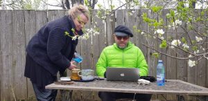 Florin si Victoria si atelierul lor de ceramica de la Gurbanesti