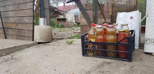 Florin si Victoria si atelierul lor de ceramica de la Gurbanesti