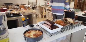 Florin si Victoria si atelierul lor de ceramica de la Gurbanesti