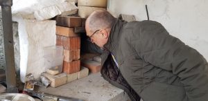 Florin si Victoria si atelierul lor de ceramica de la Gurbanesti